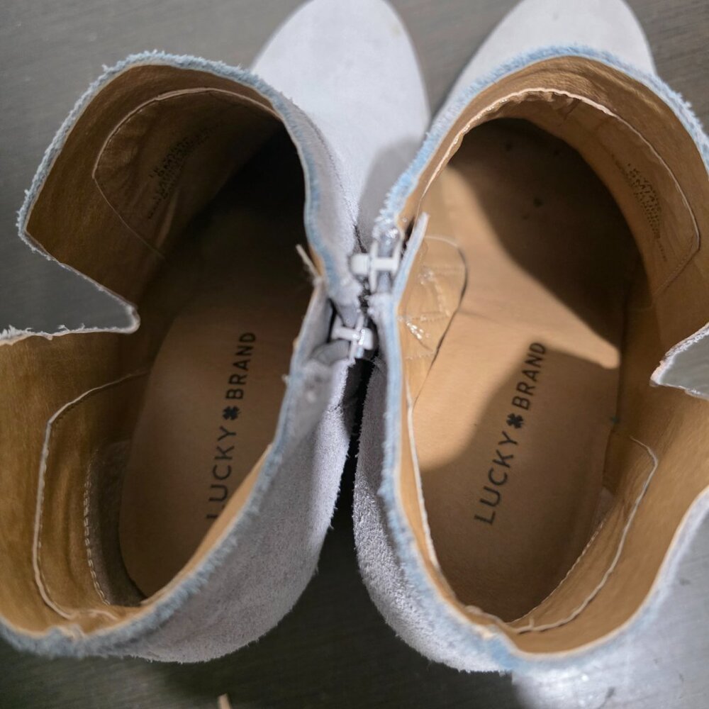 Lucky Brand LK-YABBA Gray Suede Wedge Zip Ankle Booties 9M/40 - Picture 11 of 16